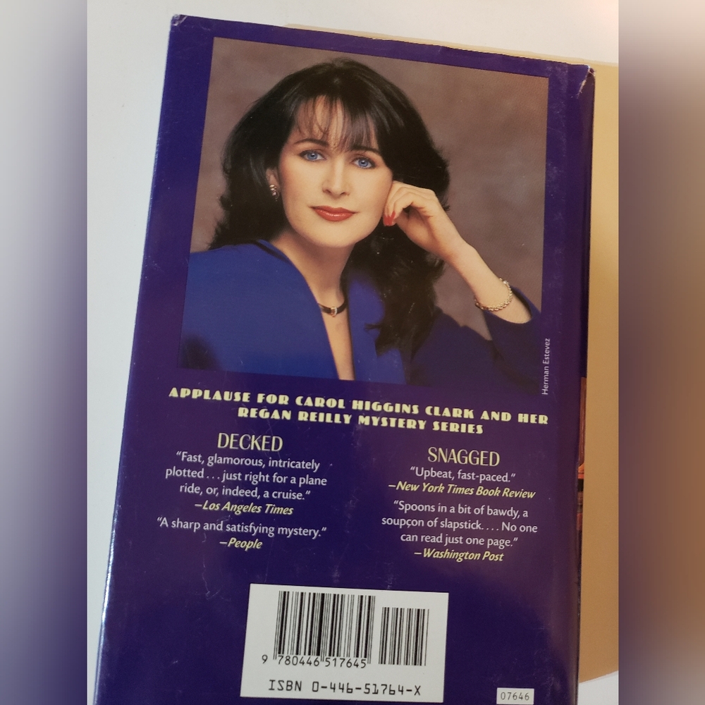2 hardcover books by Carol Higgins Clark - Picture 3 of 7